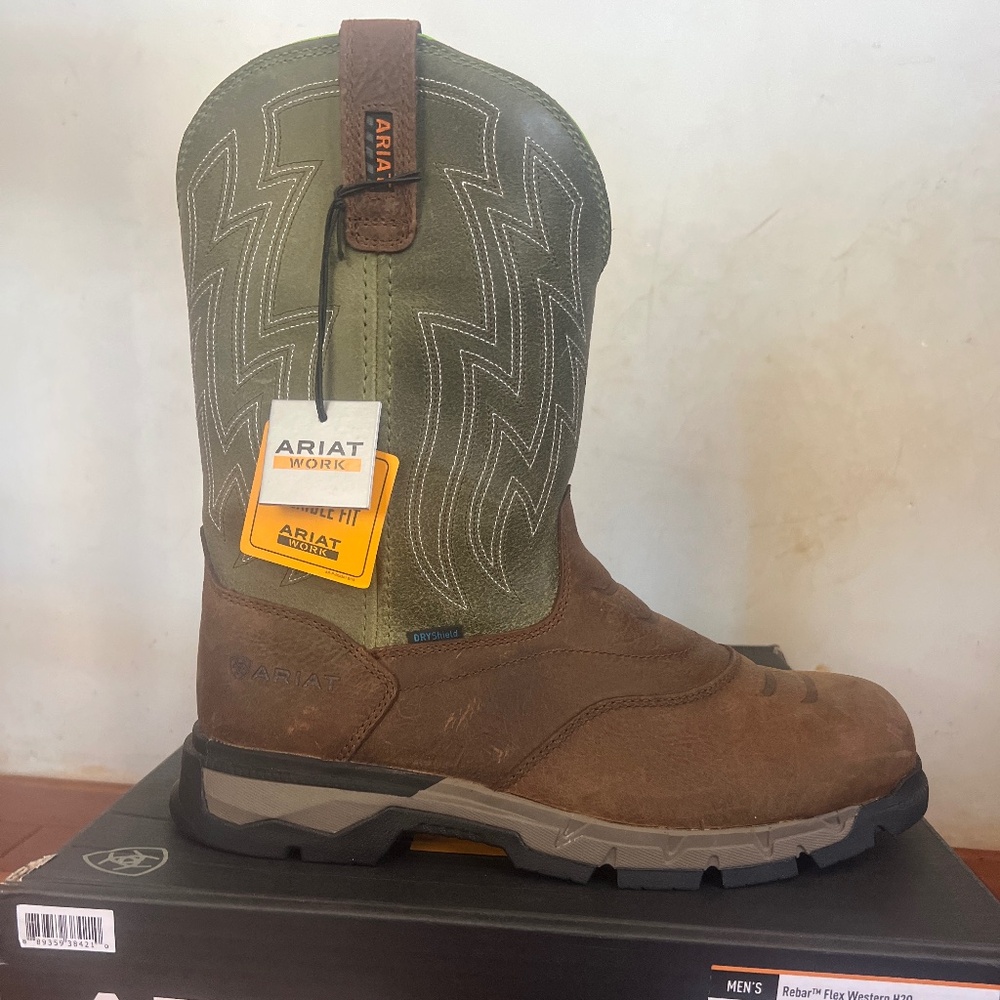 ARIAT MENS rebar flex western waterproof wide square-toe workboot- 10.5 wide (EE